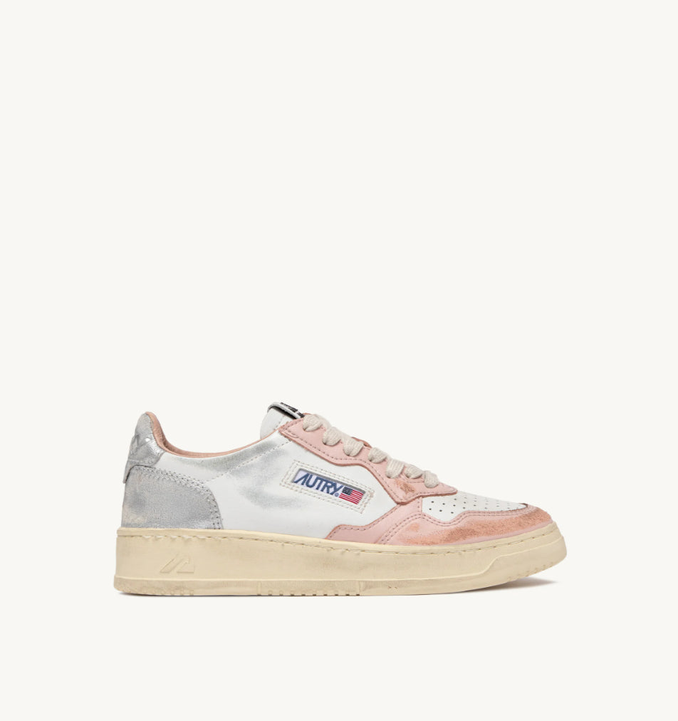 AUTRY Sneakers Medalist Low Super Vintage in Pelle