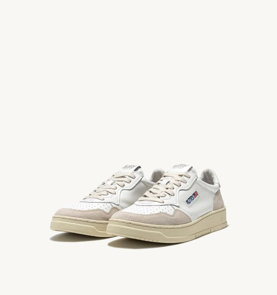 AUTRY Sneakers Medalist Low in Pelle