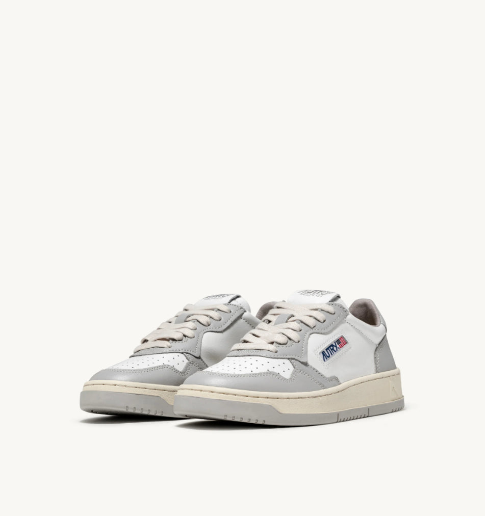 AUTRY Sneakers Medalist Low Bicolor in Pelle